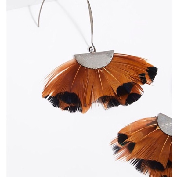 Free People Jewelry - FREE PEOPLE x SEREFINA | Feather Fan Earrings